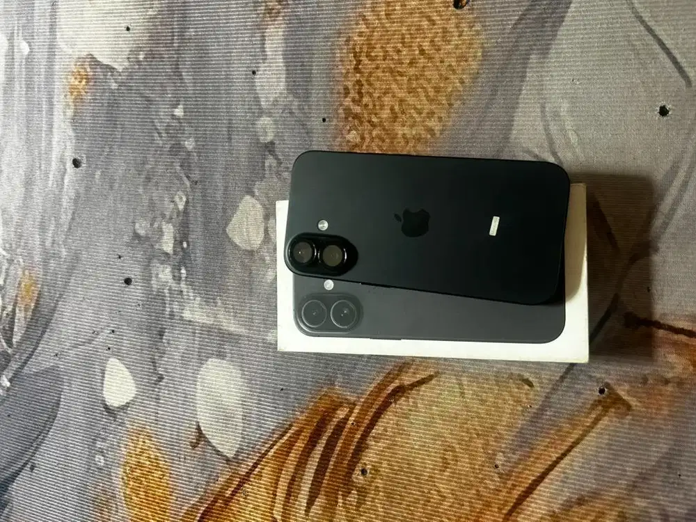 Iphone 16 128 gb garansi on ibox