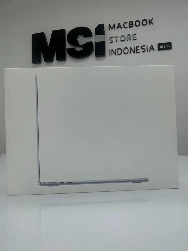 NEW MacBook Air M4 2025 – SkyBlue