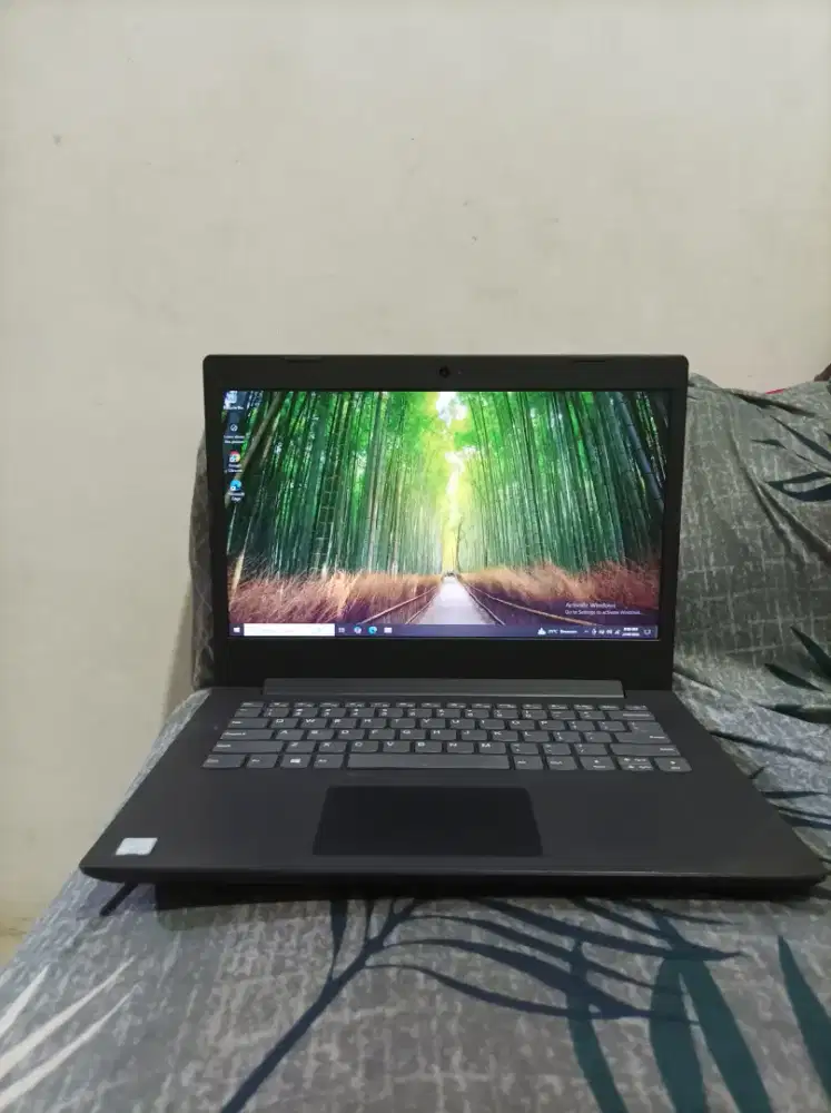Laptop Murah Notebook Lenovo 130 14-IKB Core i3 gen 6 6006U