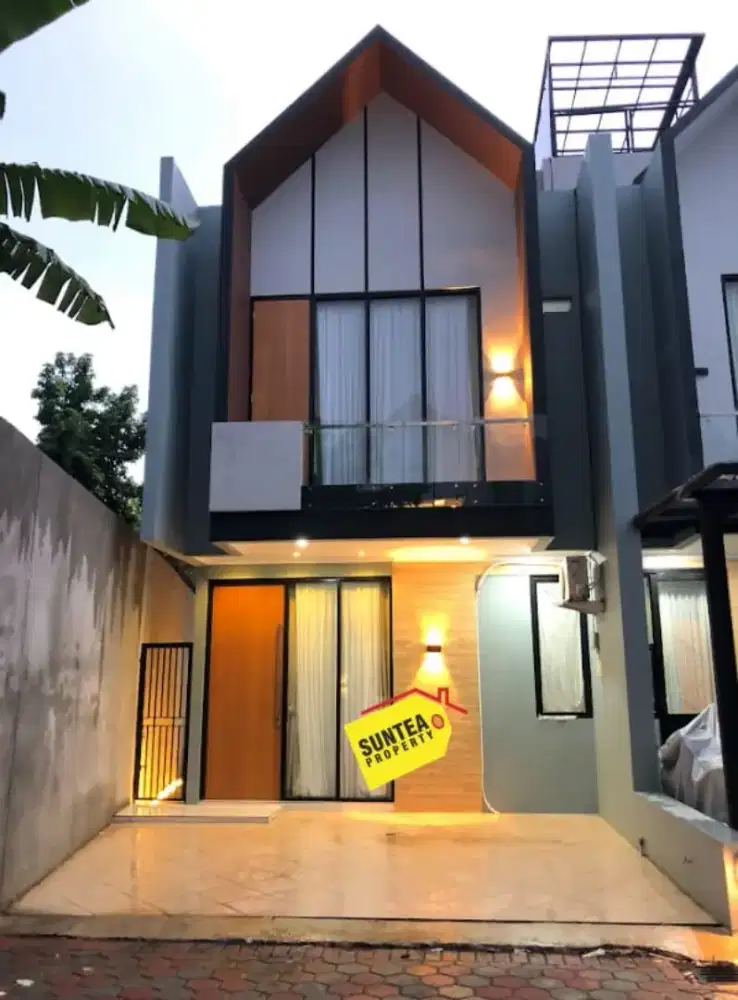 Rumah siap huni ada kolam renang di Jagakarsa Jakarta Selatan