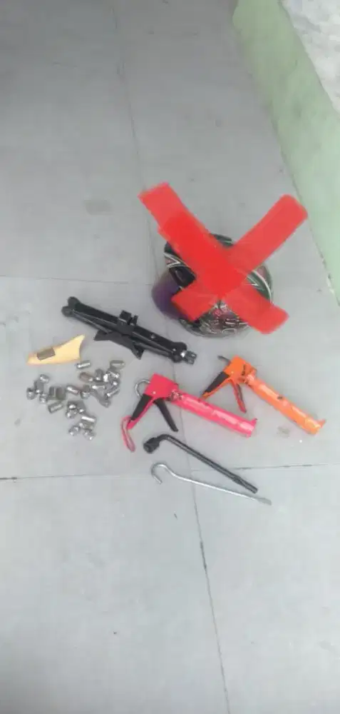 Di jual peralatan bangunan 1 x pakai pilih aja yg cepat dia dapat