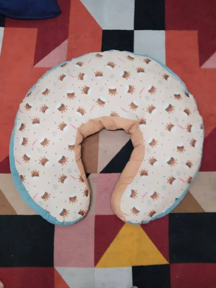 Bantal Ibu Menyusui merk Snobby