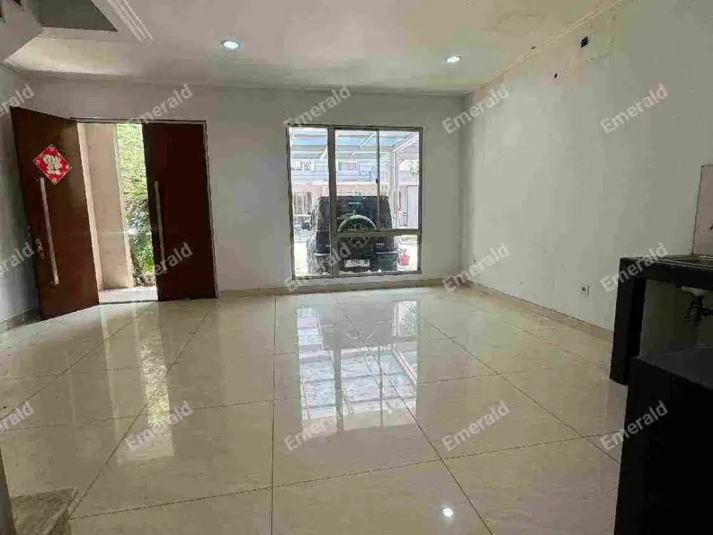 Rumah 3 Lantai Siap Huni Golf Island PIK