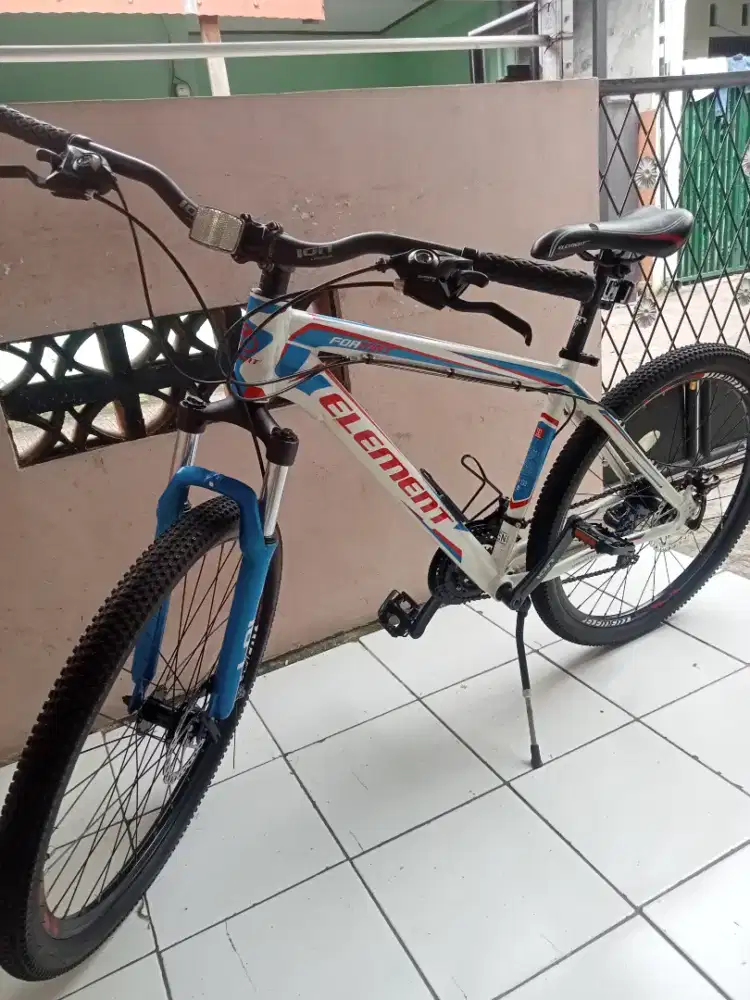 Element FORMAT size 26 Alloy