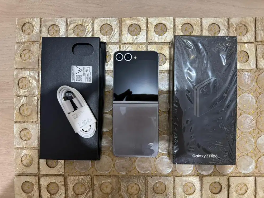 Samsung Z Flip 6 12/256