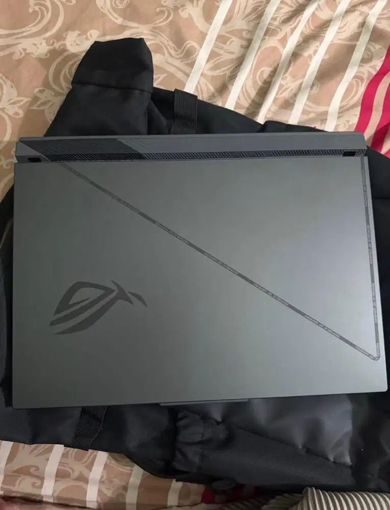 ROG rtx 4050 i7 like new jarang dipake & selalu dirawat
