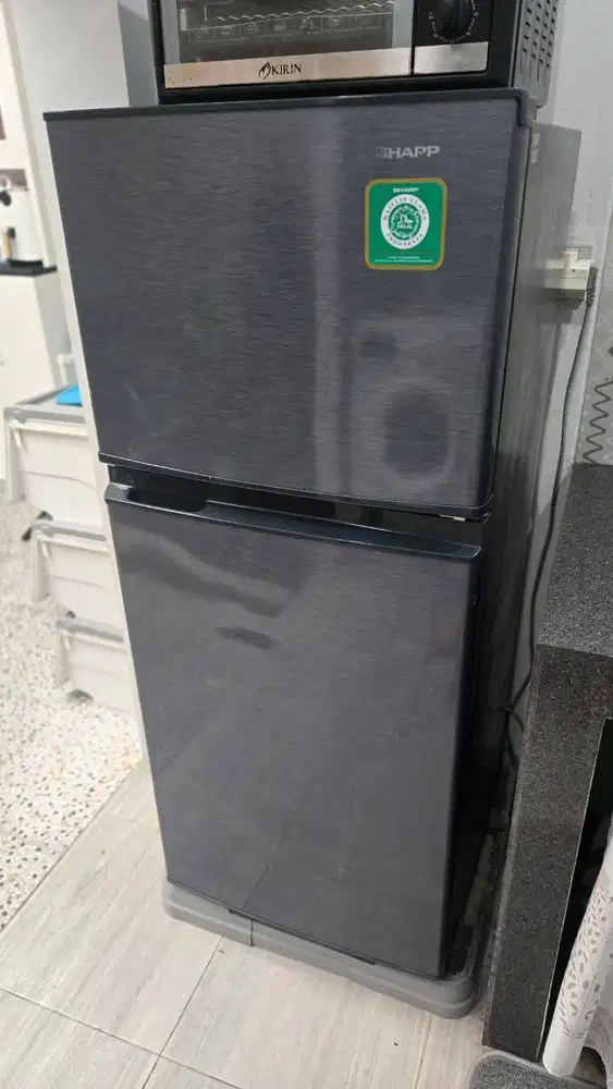 Kulkas Sharp SJ-195