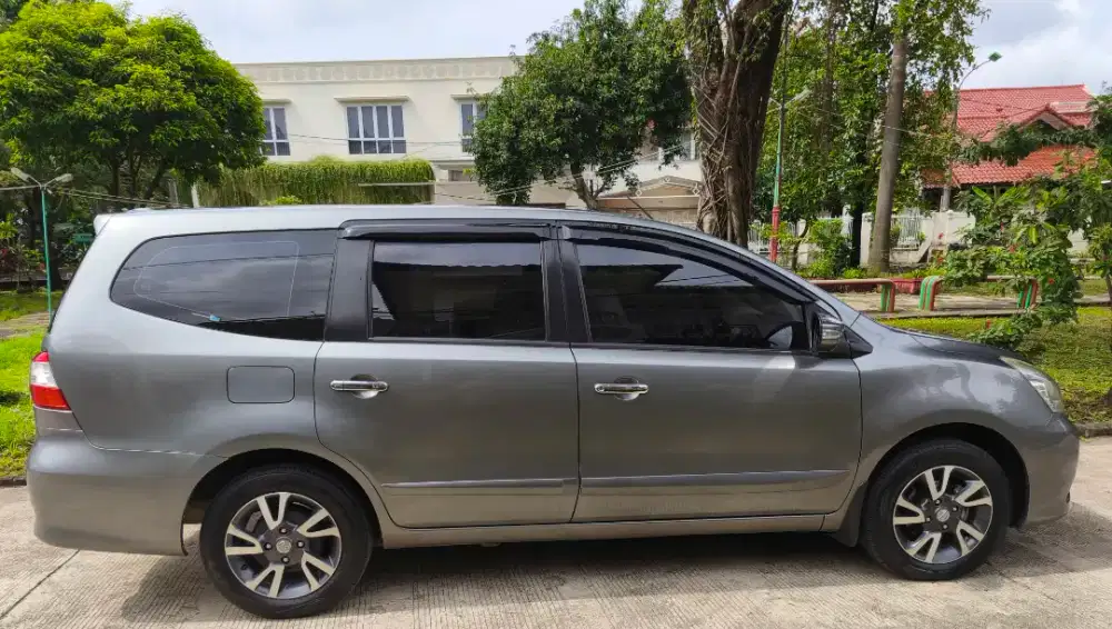 Nissan Grand Livina XV 2017 Istimewah