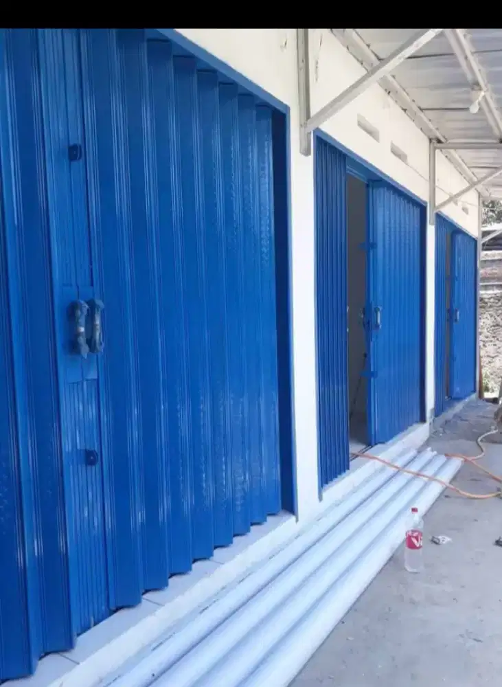 Pintu folding gate rolling door