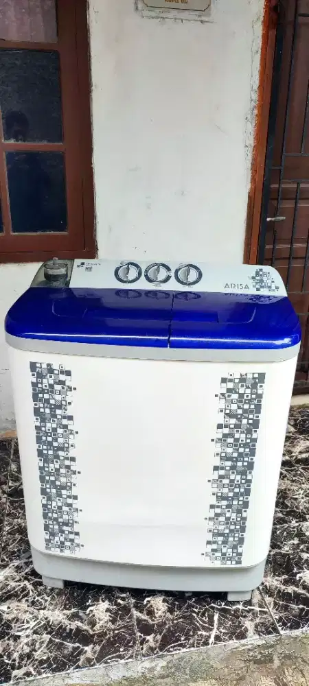 Mesin Cuci 2 Tabung Arisa dan Sharp