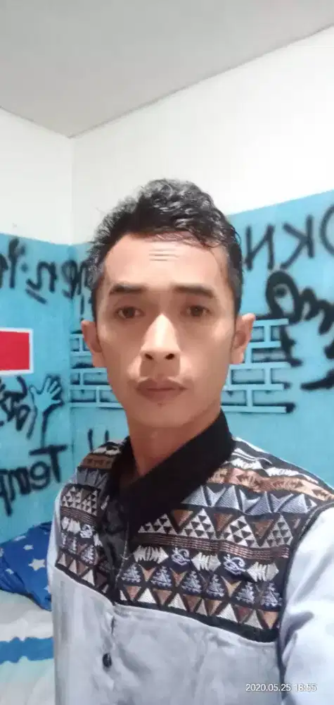 Mencari pekerjaan(tukang bangunan)