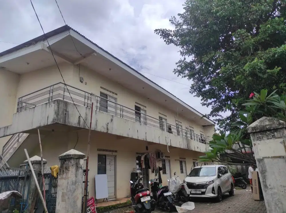 Rumah Kost 2 Lantai 12 Kamar Dekat Kampus/ Universitas Borobudur