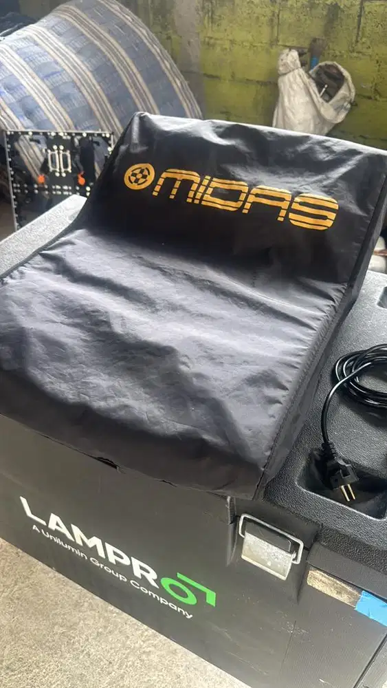 mixer midas m32R