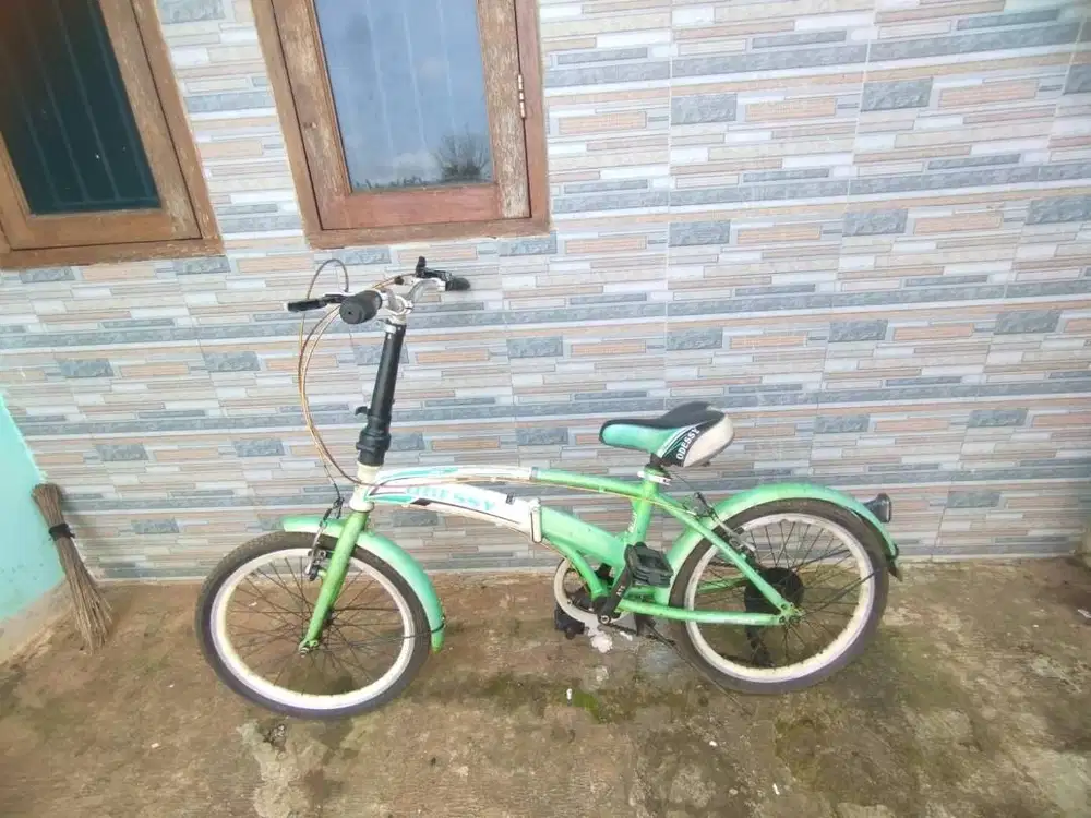 SEPEDA  LIPAT 6 SPEED UKURAN 20 INC SIAP PAKAI