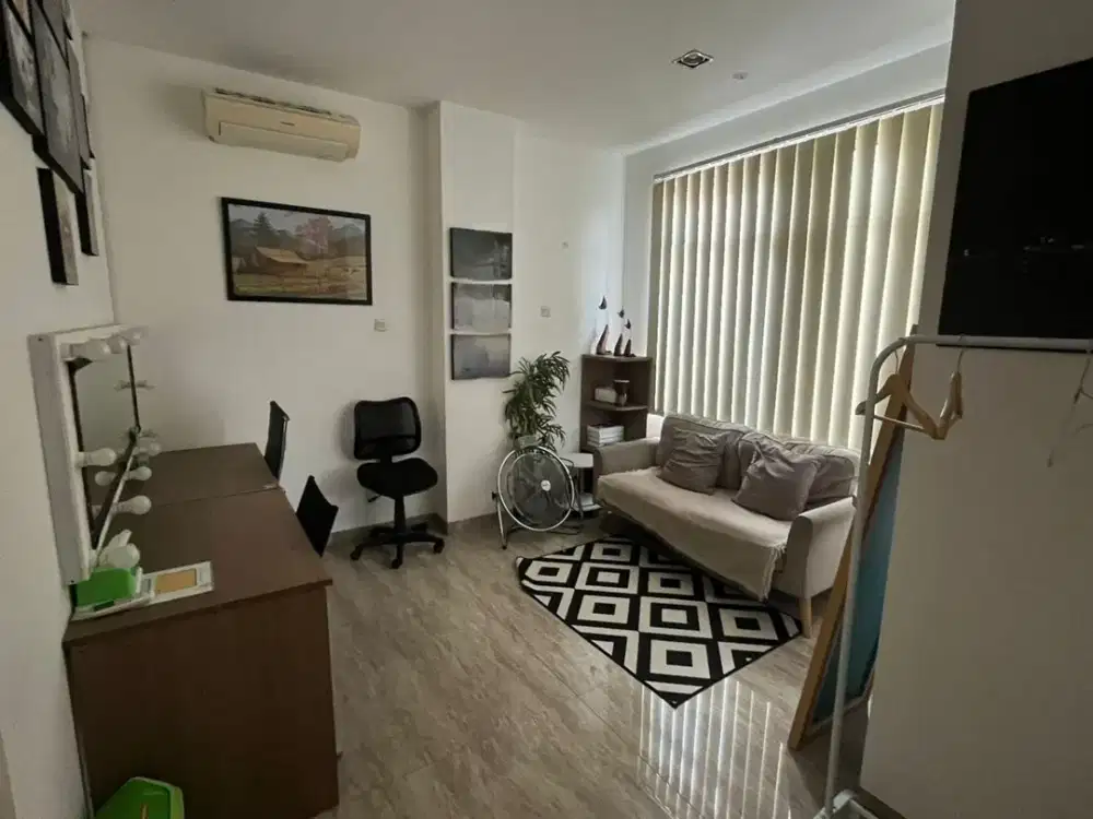 Ruko 4 Lantai Bintaro Persada Jakarta Selatan Semi Furnish Cantik