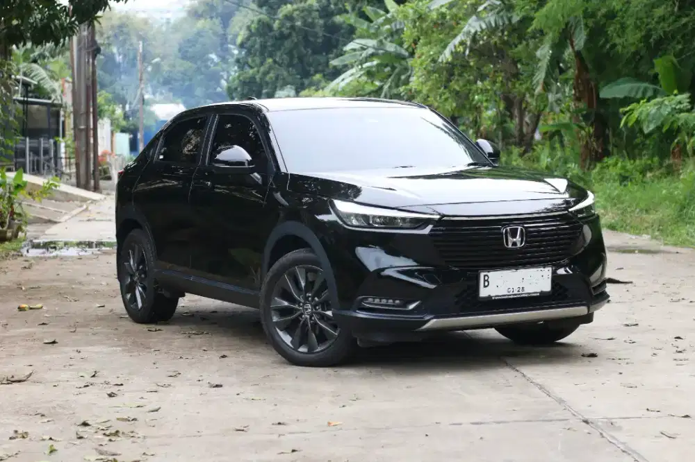 Honda HRV SE 2022 Matic Hitam Panoramic