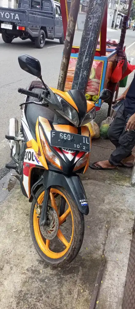 Jual motor blade 125 injeksi 2014