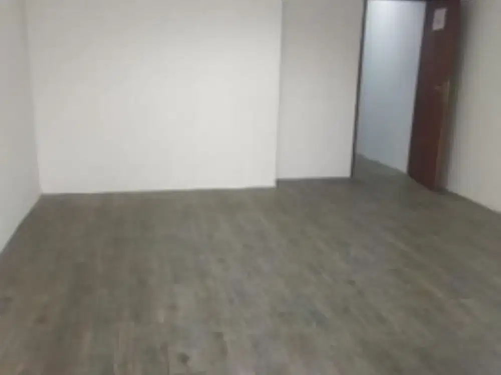 Disewakan Ruang Kantor 48 m2 di Mampang Prapatan Jakarta Selatan – Akses Jalan Utama, Include Service Charge