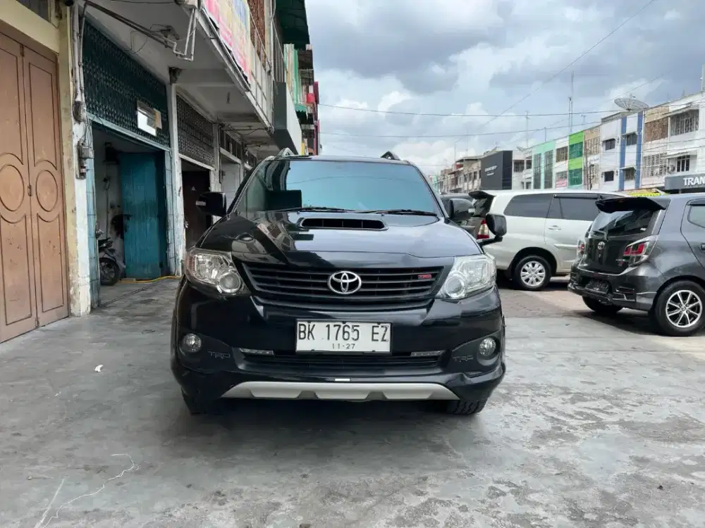 Toyota Fortuner VNT TRD manual 2013