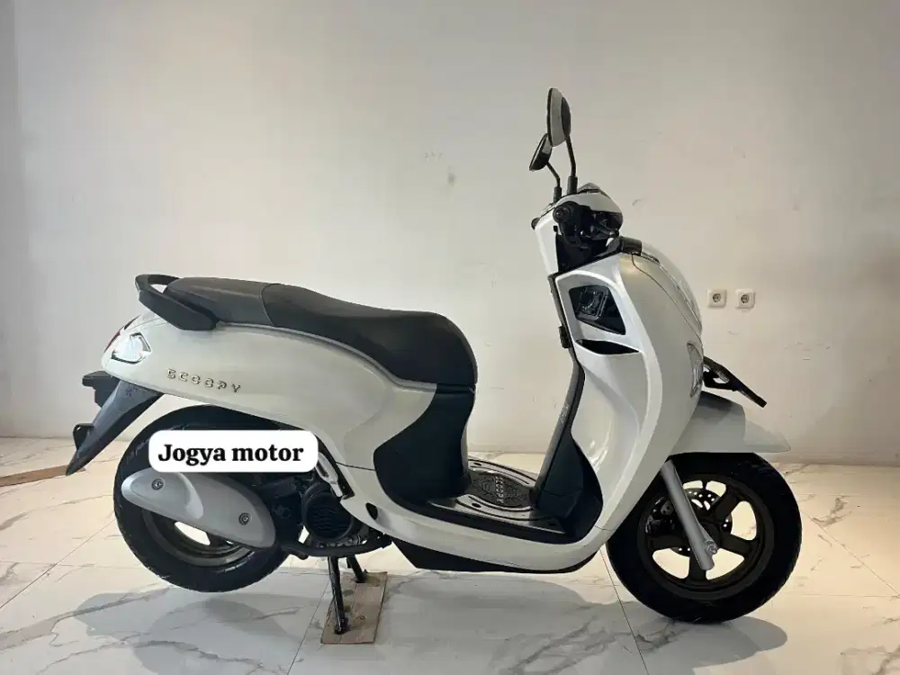 [R] NEW SCOOPY PRESTIGE 2025