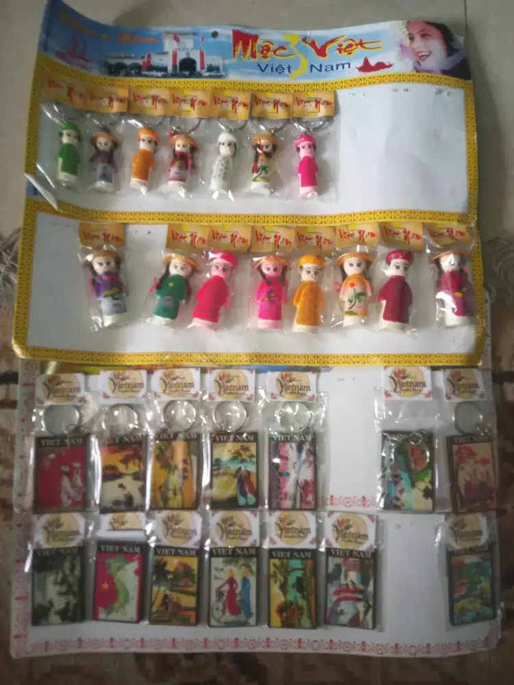 Gantungan kunci dan aksesori