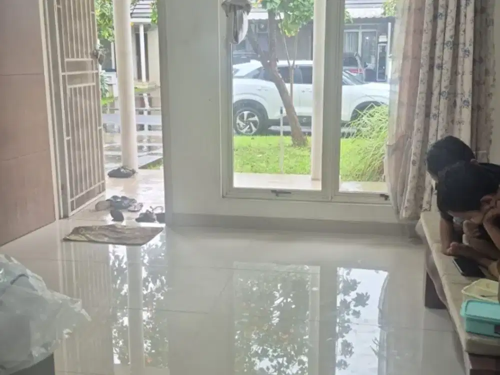 Disewakan Rumah 1 Lantai Cluster Indira Suvarna Sutera Free AC Siap Huni