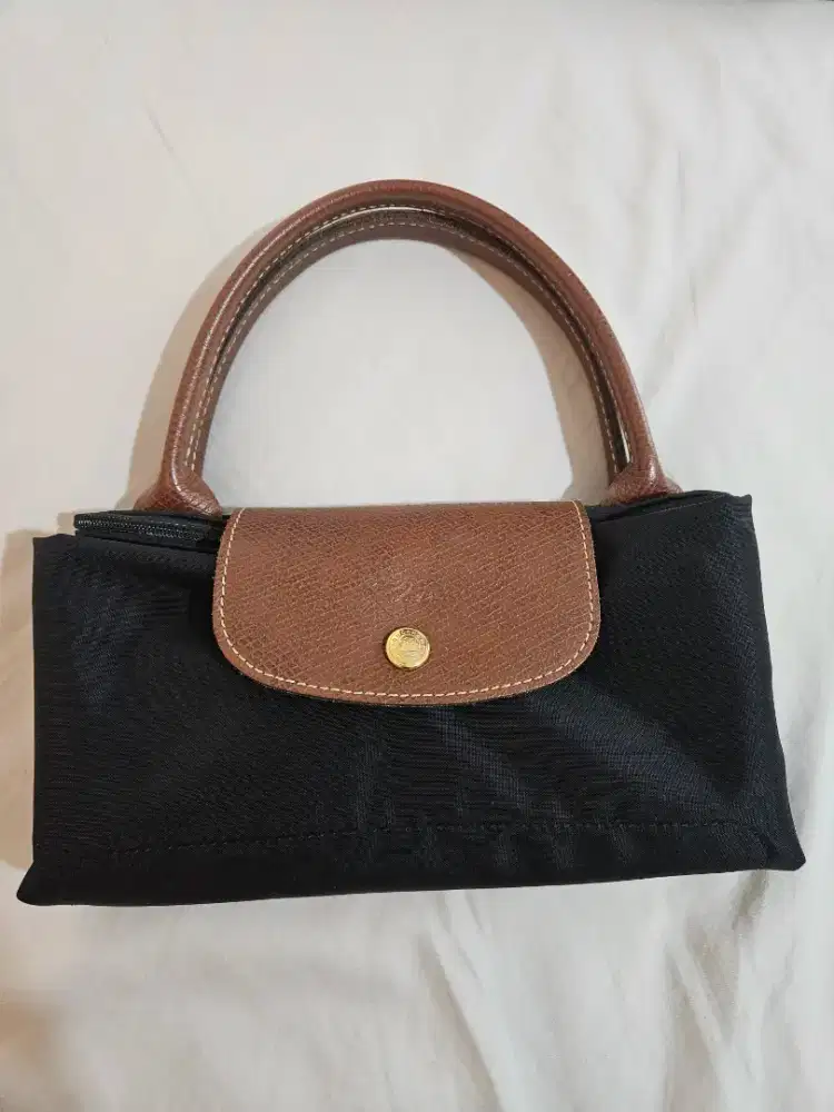 Long champ black medium size