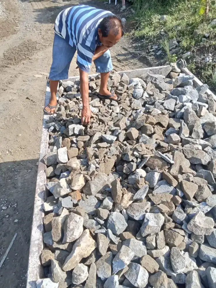 Pasir ayak batu split basecourse std
