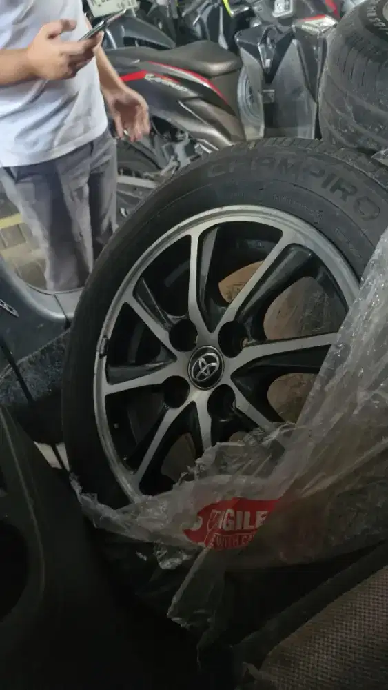 Di jual Velg Dan Ban Calya ori/oem