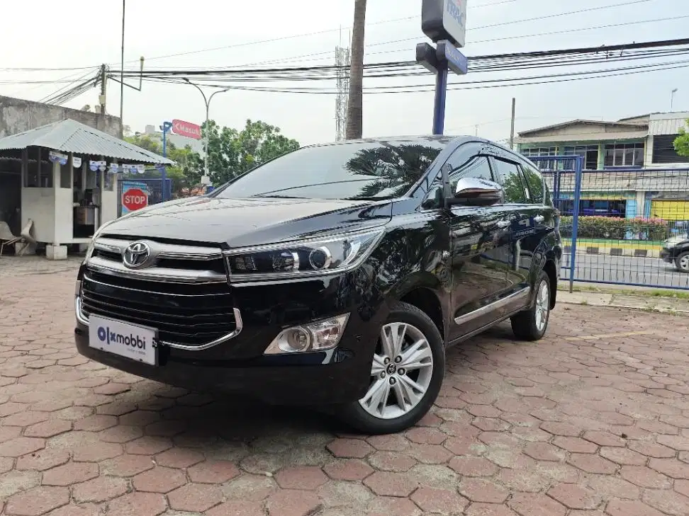 LOW DP Toyota Kijang Innova 2.0 Q Bensin-AT 2017 EYB