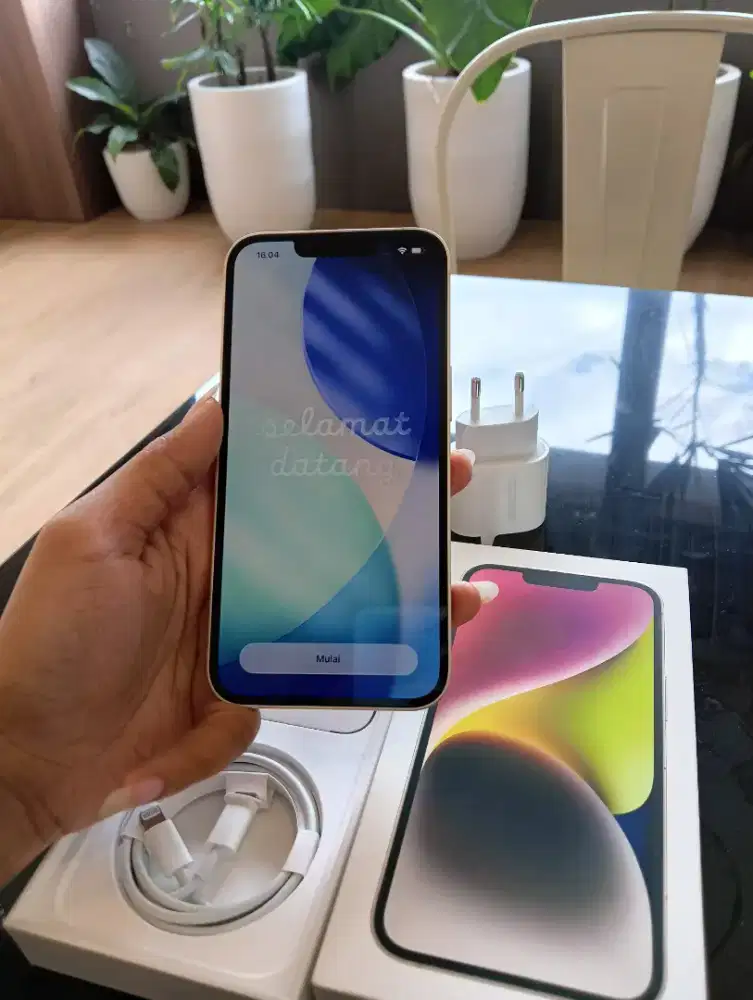 iPhone 14 Garansi resmi bisa cicilan 0% tanpa dp