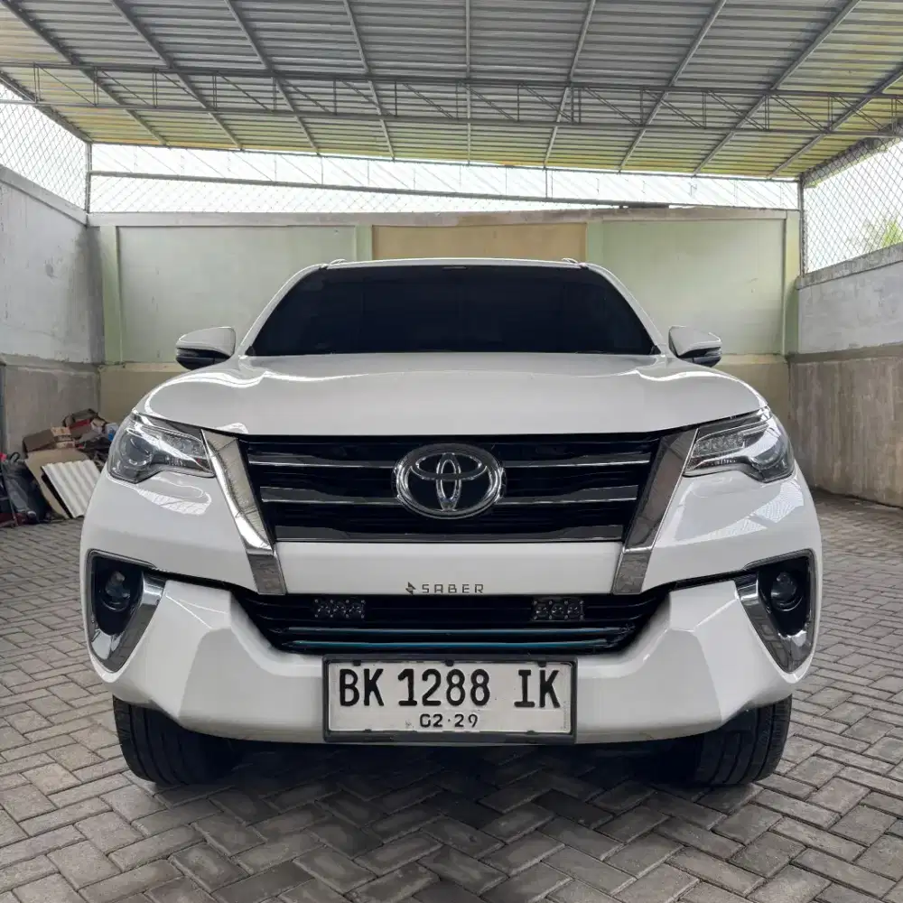 Fortuner VRZ Diesel AT 2019  Putih