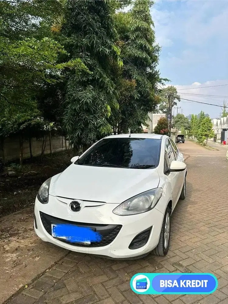 Mazda 2 V 2012 Automatic