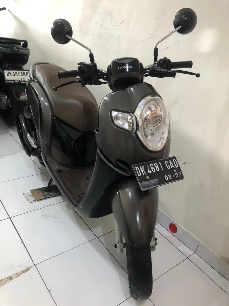 Honda Scoopy Stylish Th.2017 Grey!!