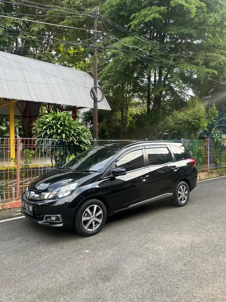 (KM50Rban) Honda Mobilio E prestige Matic hitam siap pakai murah