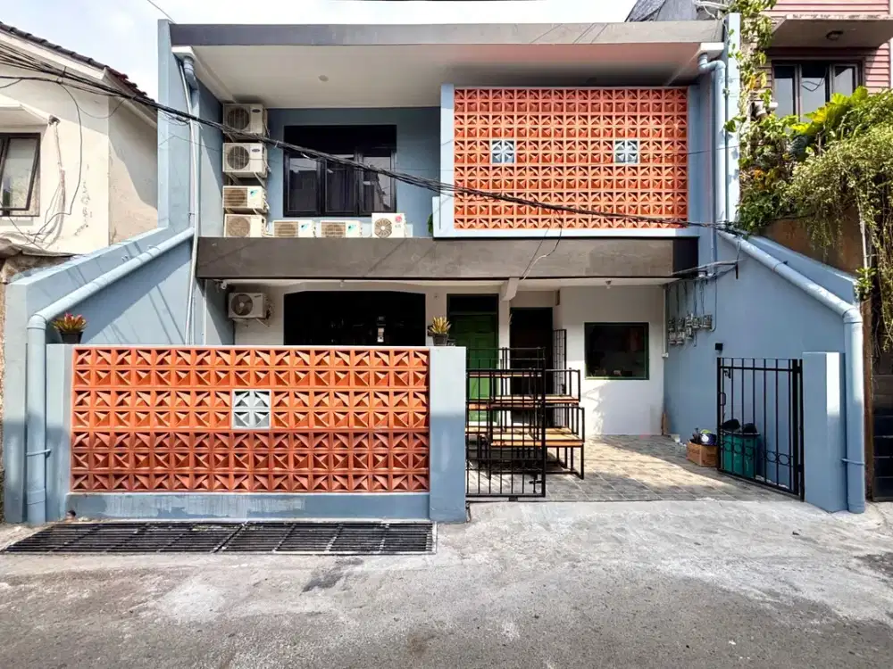 KOST EKSLUSIF DI TEBET ! AKSES JALAN 2 MOBIL BANGUNAN RENOVASI 2025