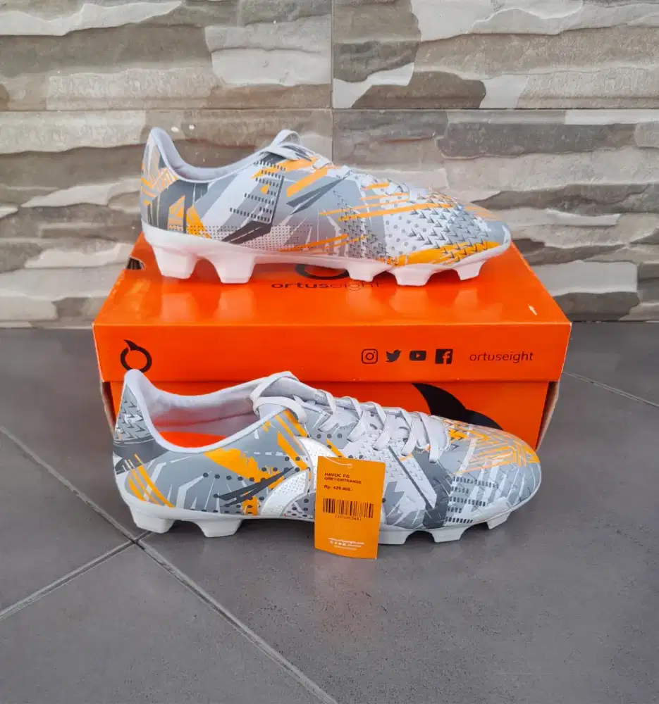 Sepatu Sepak Bola Ortuseight Havoc Abu Abu Original