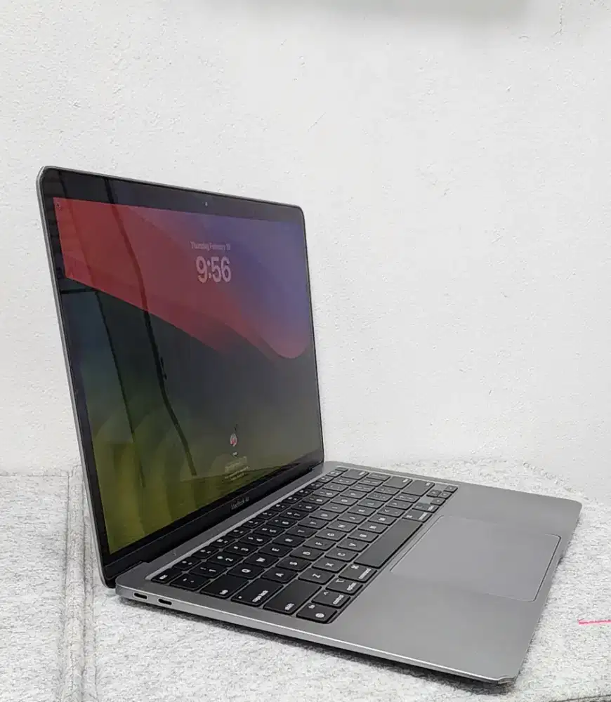 Macbook air m1 2020 8/512 gray