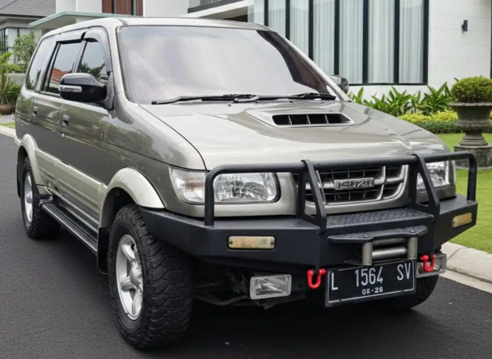 Isuzu Panther Touring 2003 Automatic