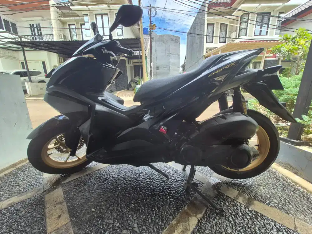 Yamaha aerox (abs, star&stop engine, keyless)