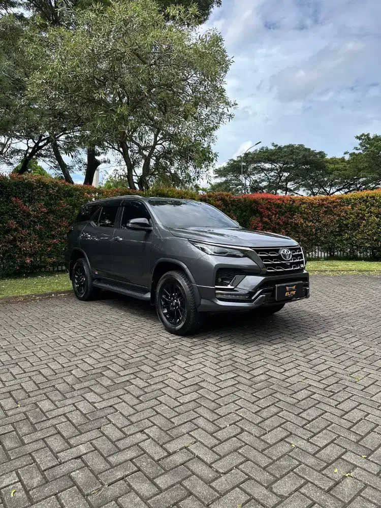 Toyota Fortuner 2.8 GR Sport 2023 NIK 2023