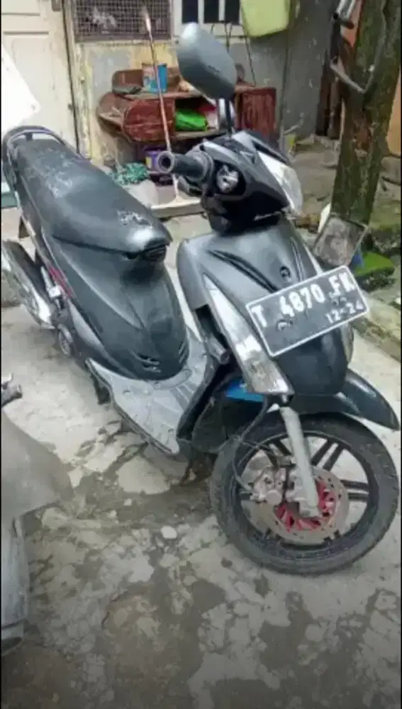 Suzuki Spin Lengkap