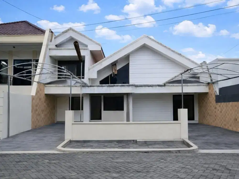 DIjual rumah hitung tanah villa kalijudan indah