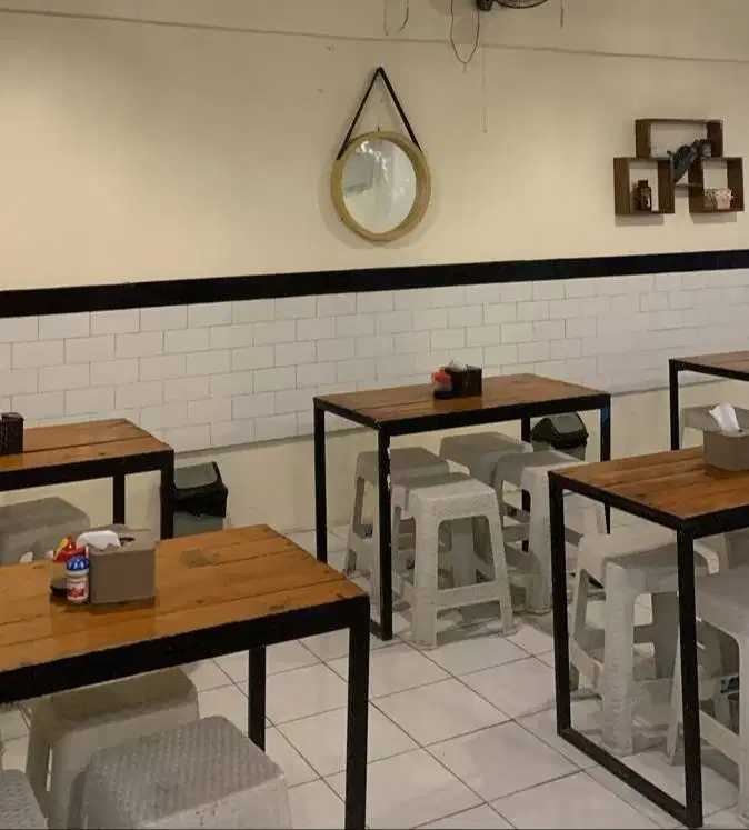 Tempat jual meja kursi cafe minimalis murah di bandung