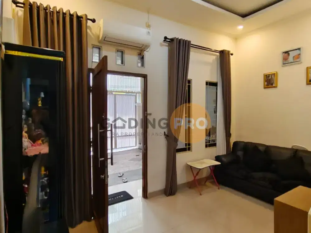 Jual rumah di Tanjung Duren 3lantai semi furnish siap huni