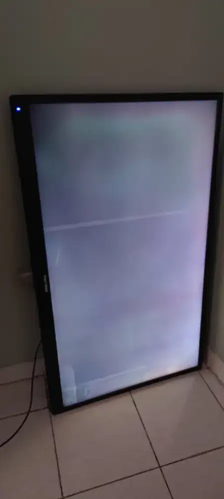 Tv LED pld 50t951 Hidup Namun Minus