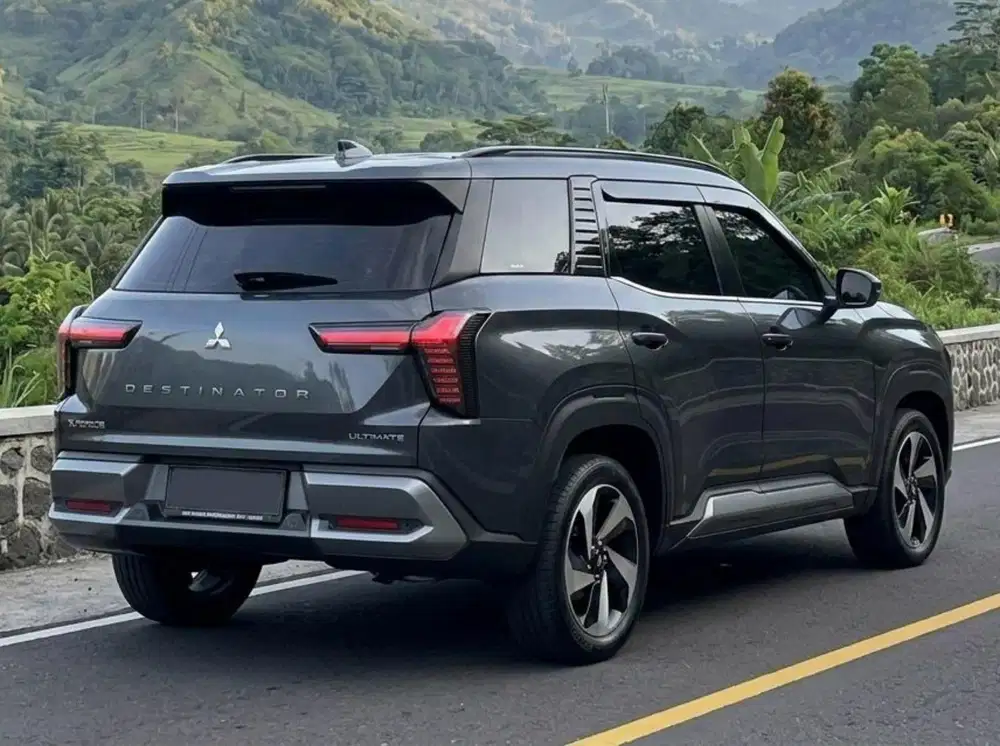 Mitsubishi DESTINATOR ultimate At 2025 km +/- 10.000