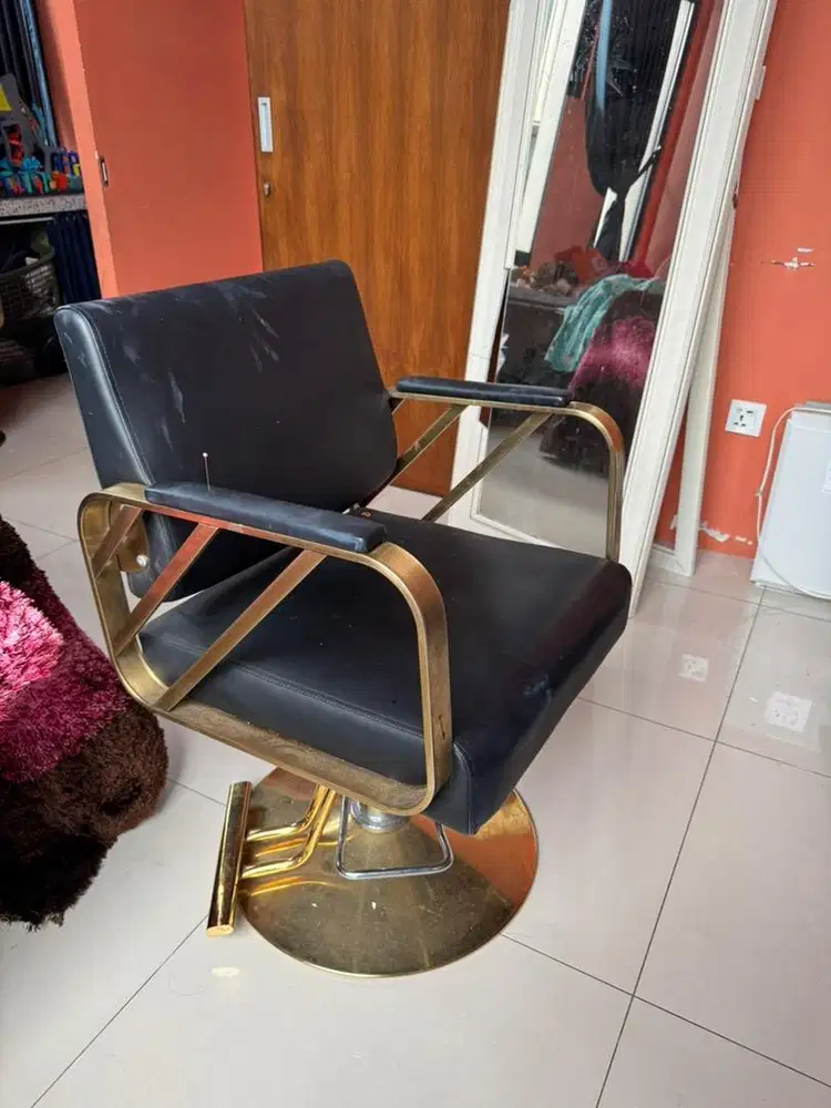 Kursi  salon baru ga perna pake