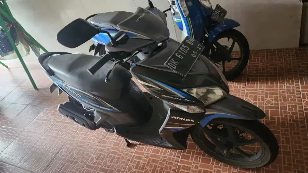 Dijual Vario CW item biru