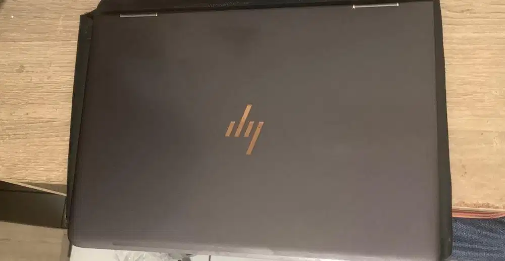 HP Spectre x360 core i7 (pemakaian bru 1 bln)
